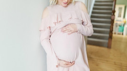 In home maternity photos